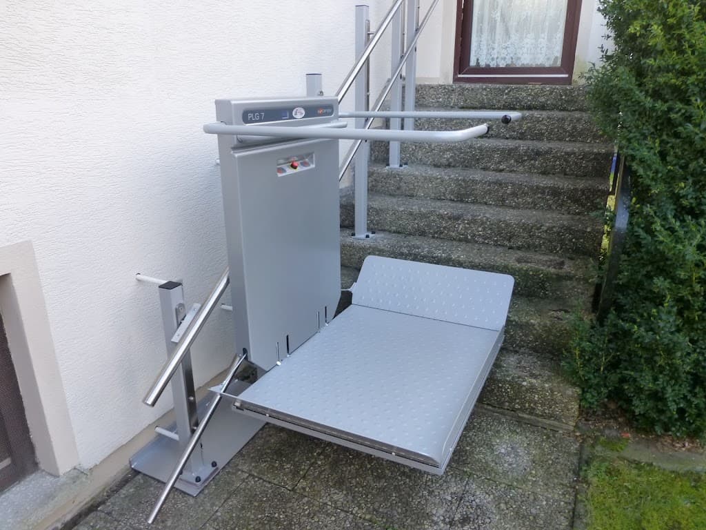 Lifttechnik Franken Treppenlift / Plattformlift